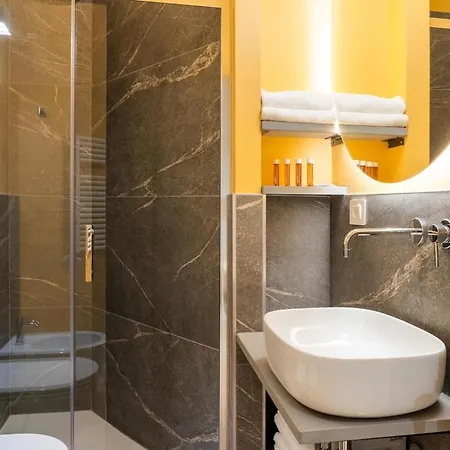 Appartement Nuovo - Con Due Da Letto Milan