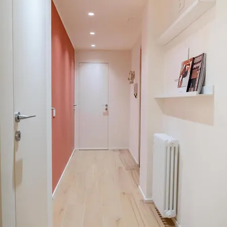 Nuovo - Con Due Da Letto Appartement